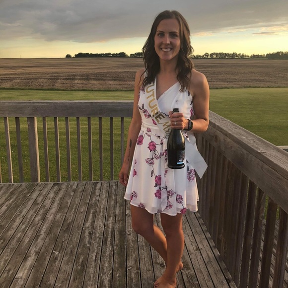 White Floral Mini Dress - Picture 7 of 7